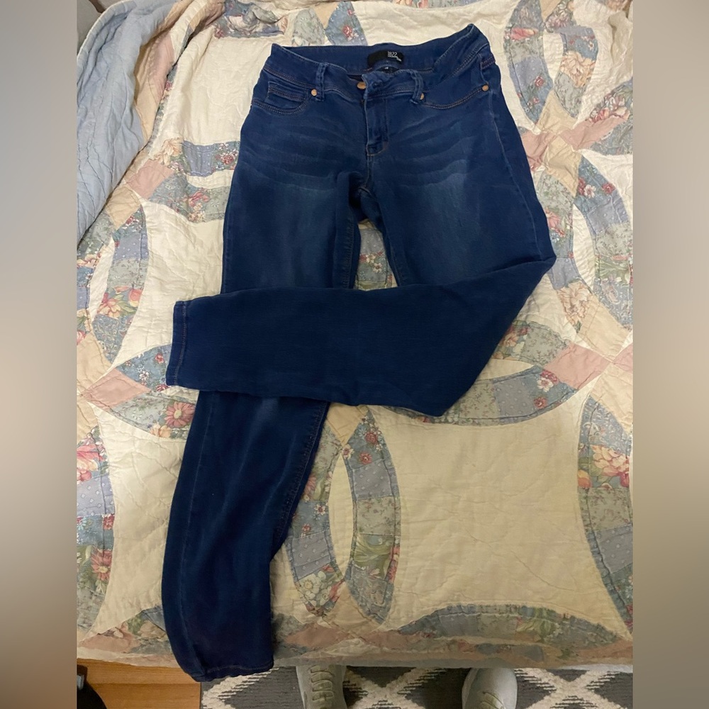 1822 Buttery Soft Blue Women's Jeans - Picture 3 of 8